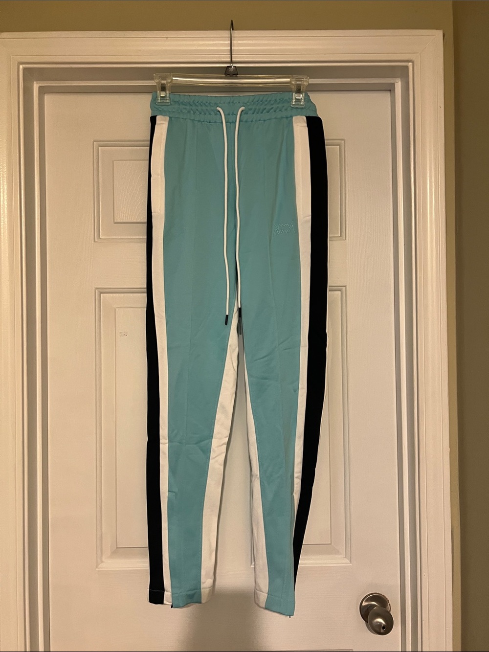 Puma  Men's Jogger Pants NWT